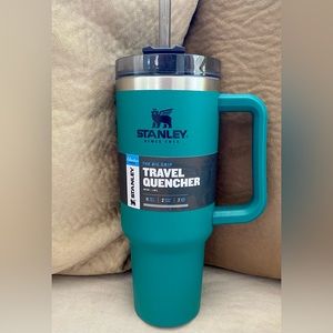 Original Stanley Quencher 40 oz. Teal/Tidepool color as shown. NWT